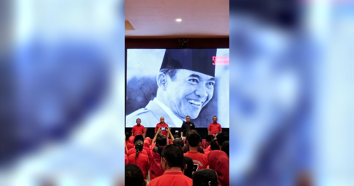 Sekjen PDIP Sebut Ganjar-Mahfud Bakal Koreksi Kekurangan Pemerintahan Sekarang