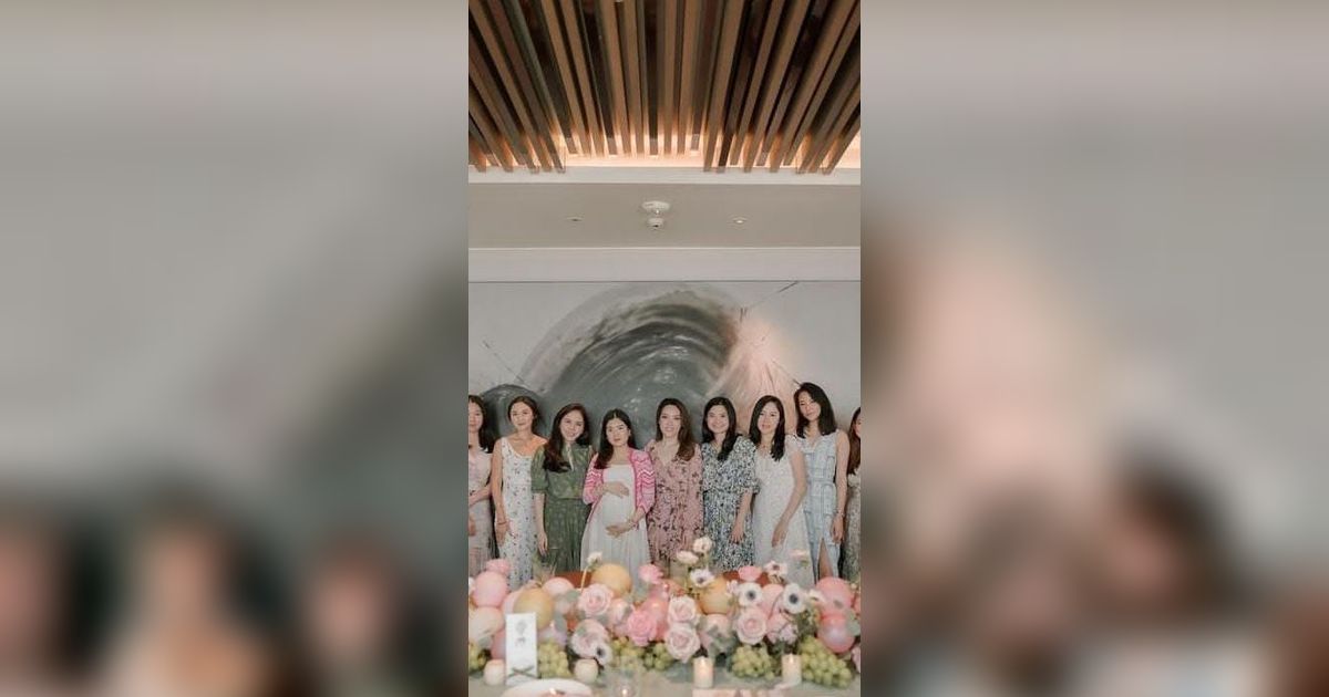 Potret Baby Shower Valencia Tanoesoedibjo, Digelar Intimate di Hotel Mewah - Dekorasi Dipenuhi Bunga nan Indah