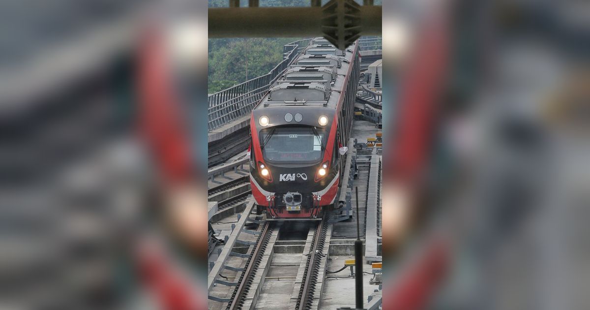 Viral Atap Stasiun LRT Jabodebek Cawang Bocor, Ini Penjelasan KAI