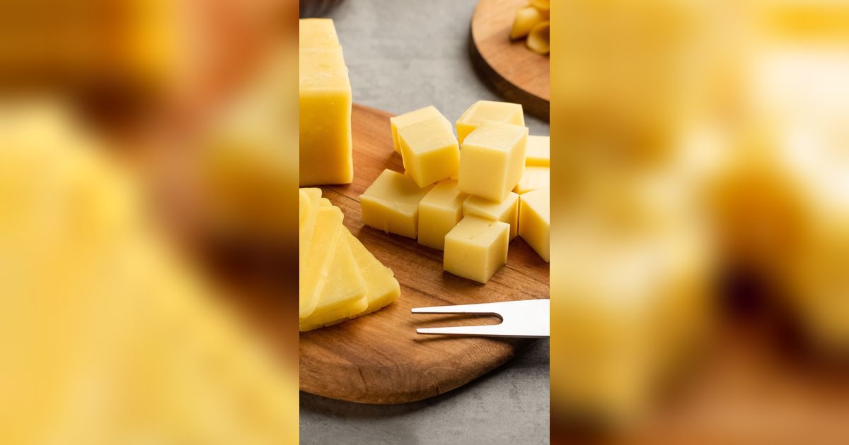 5 Cara Menyimpan Keju dengan Tepat Biar Tak Gampang Berjamur