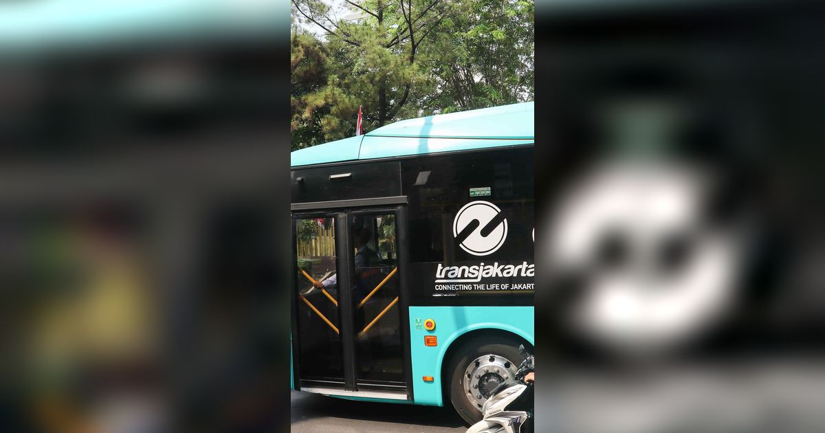 Ada Demo Jelang Sidang Putusan MKMK, Transjakarta Lakukan Penyesuaian Rute