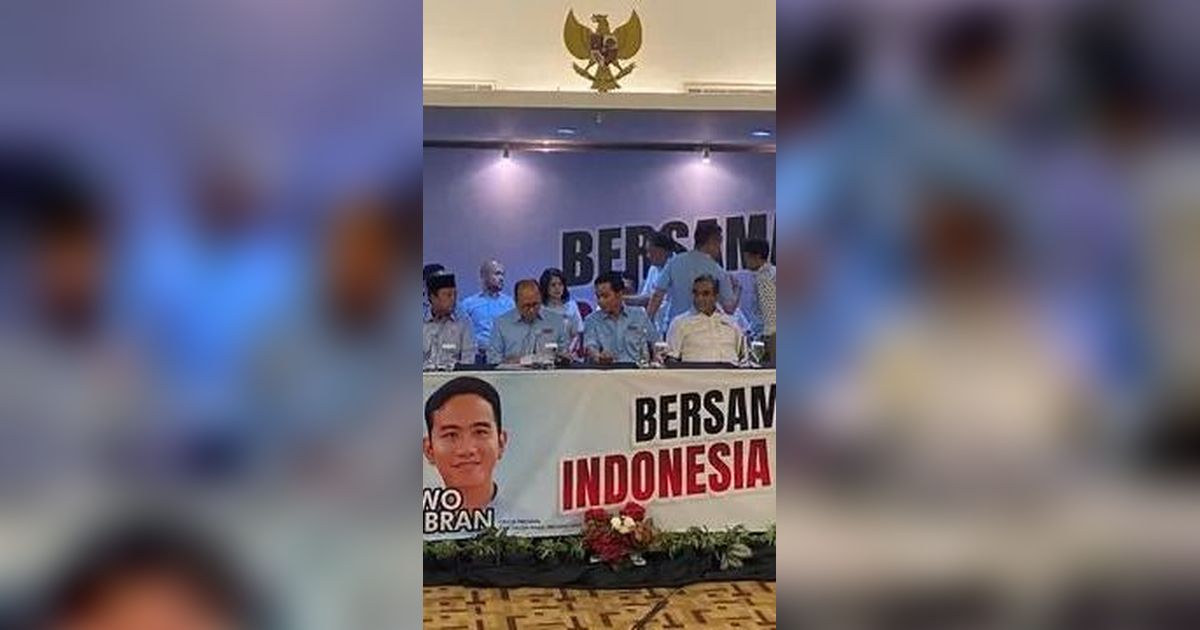 VIDEO: Bertabur Bintang! Eks Panglima TNI, Kapolri, Kasad, Kasau & Kasal di Tim Prabowo