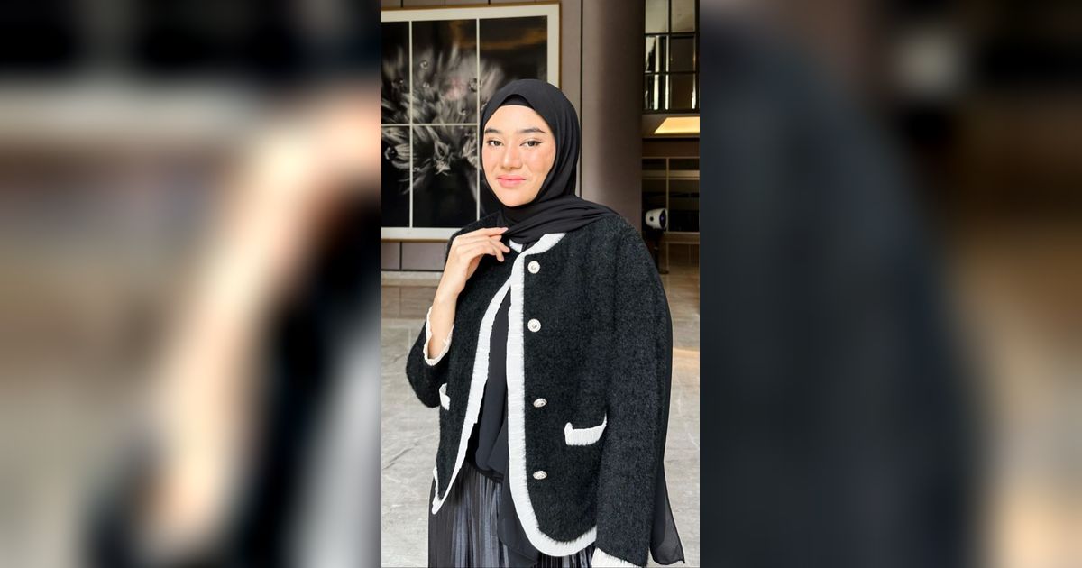 Putuskan Mualaf dan Berhijab, Potret Clara Shinta Disebut Mirip Dhini Aminarti