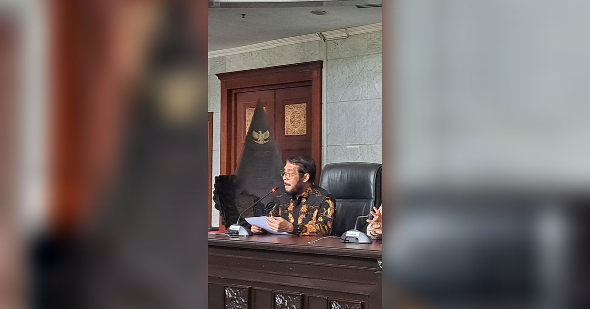 UntitledVIDEO: Kesal Anwar Usman MK Disebut 'Mahkamah Keluarga'