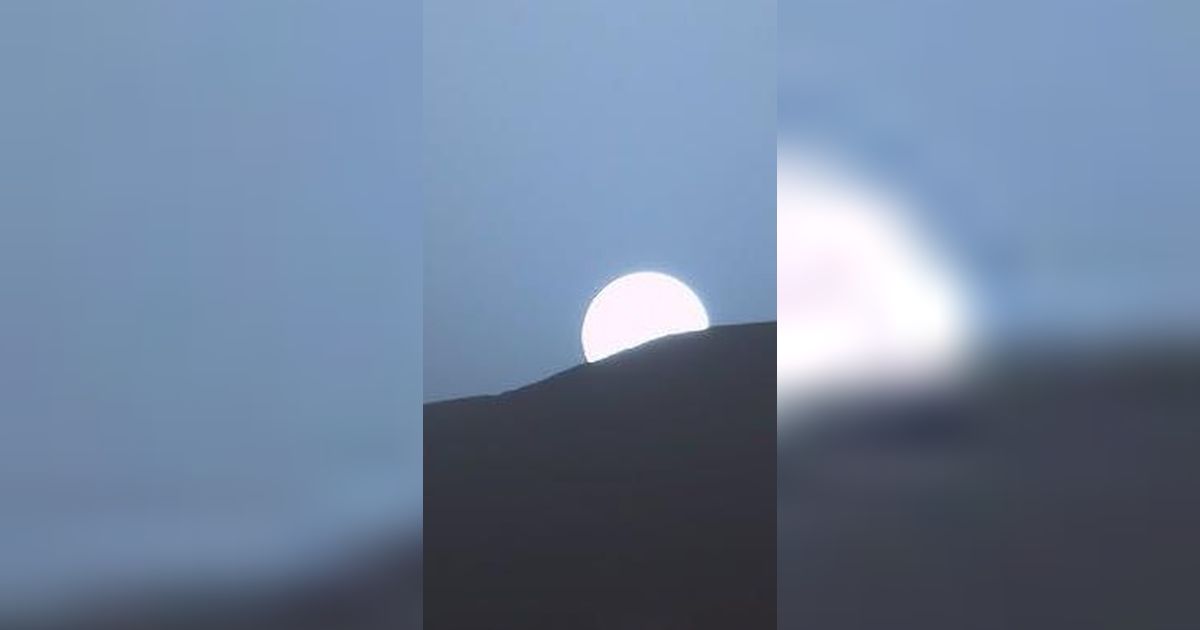 Uniknya Warna Langit Planet Mars Saat Matahari Terbenam, Bukan Merah Tapi BIru