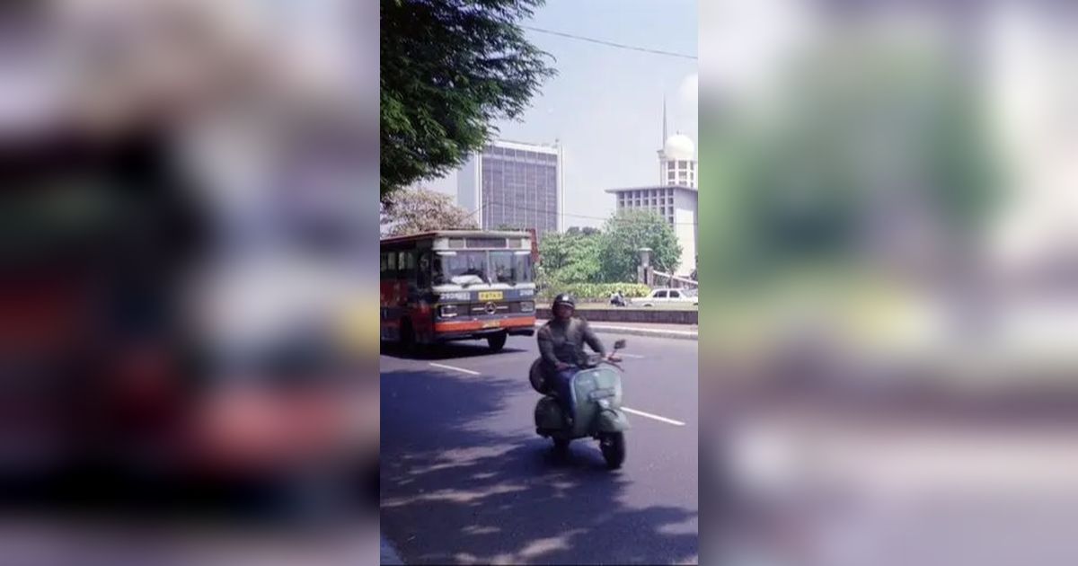 Foto: Nostalgia Suasana Jalan Jakarta Tahun 1989, Enggak Ada Macetnya!