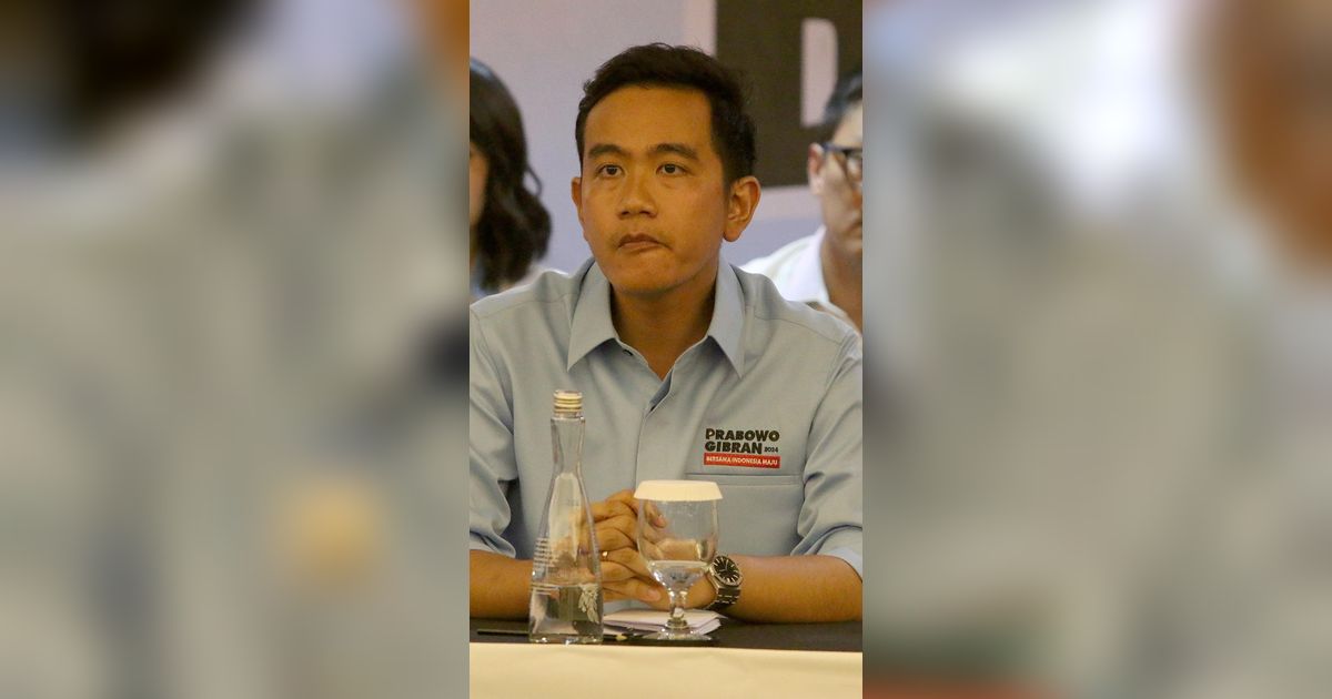 VIDEO: Reaksi Gibran Sang Paman Anwar Usman Dicopot dari Jabatan Ketua MK