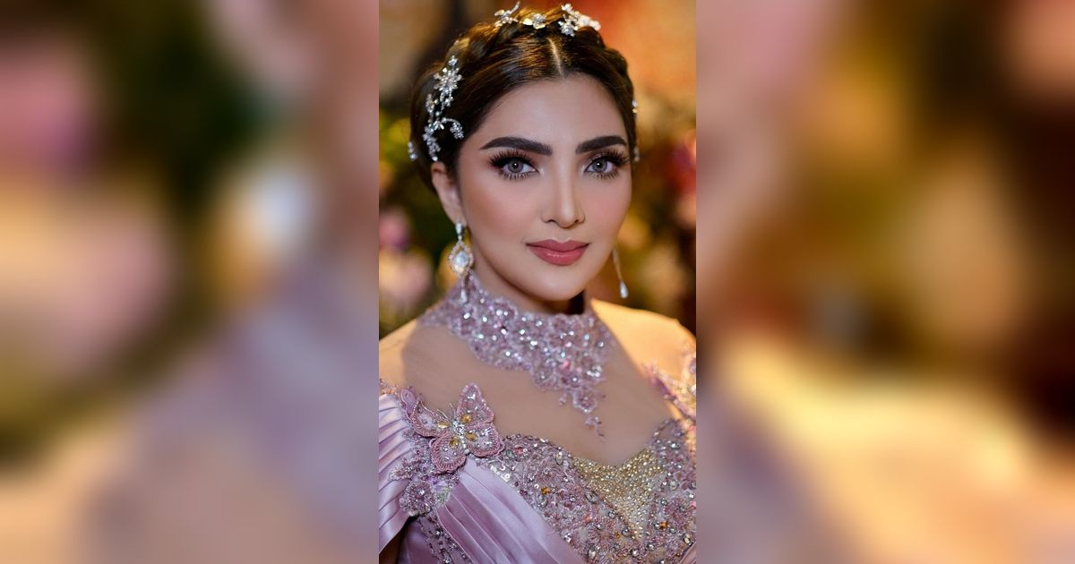 10 Potret Seleb Indonesia yang Sering Disebut Mirip Artis Bollywood