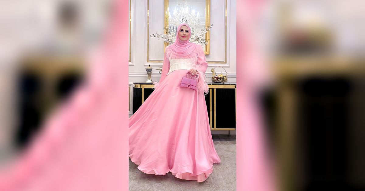 Intip 11 Potret Rumah Mewah Tasyi Athasiya, Ada Playground yang Luas