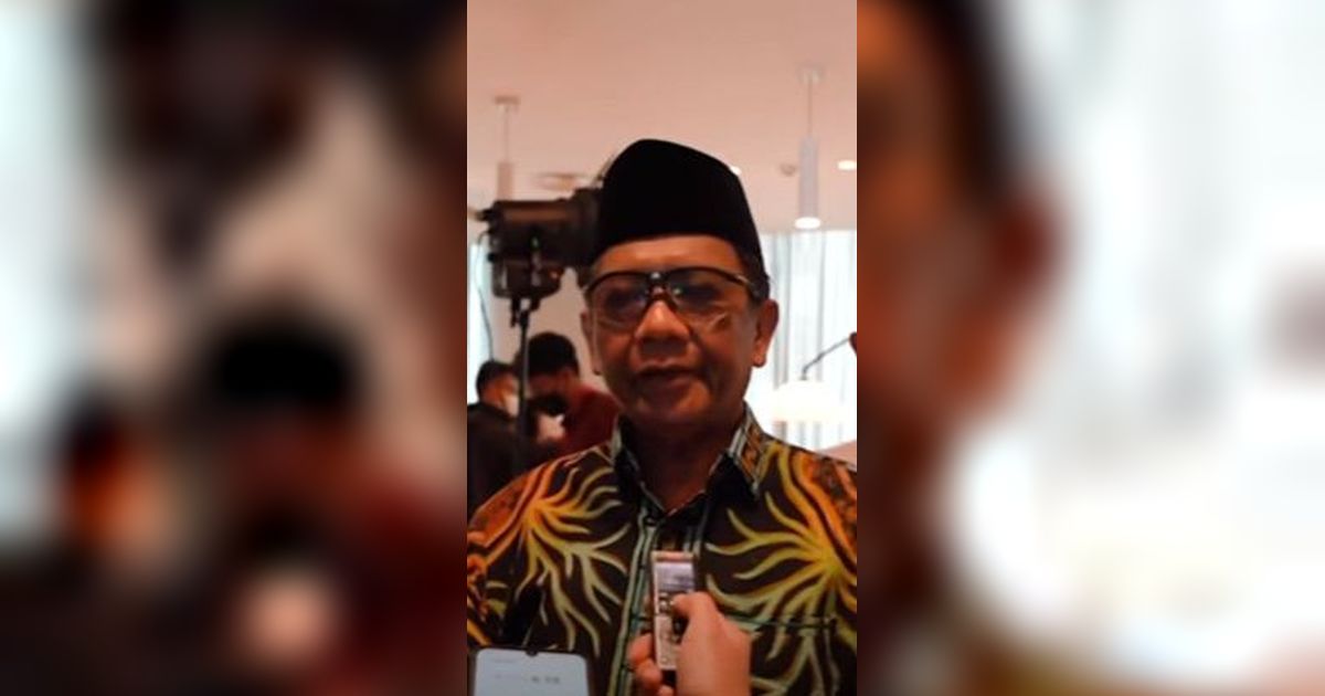 Firli Bahuri Tak Ditahan, Ini Dugaan Mahfud Md