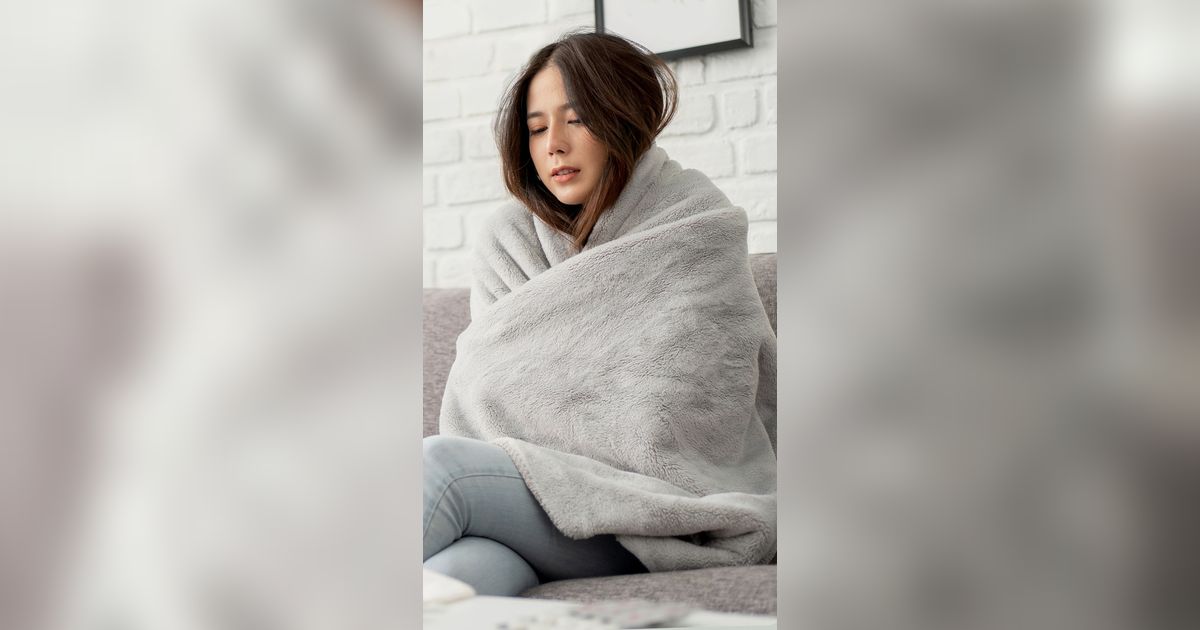 Ini Alasan Perempuan Lebih Mudah Kedinginan Daripada Laki-laki