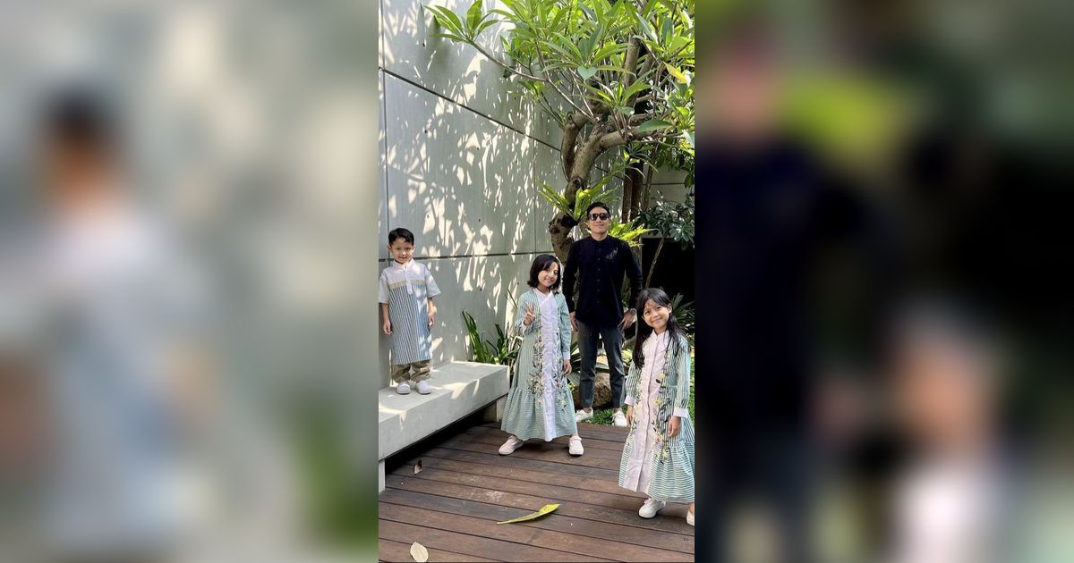 Desta Unggah Foto Serasa Keluarga Bareng Boiyen dan Ketiga Anaknya, Jawaban Natasha Rizky Bikin Pecah