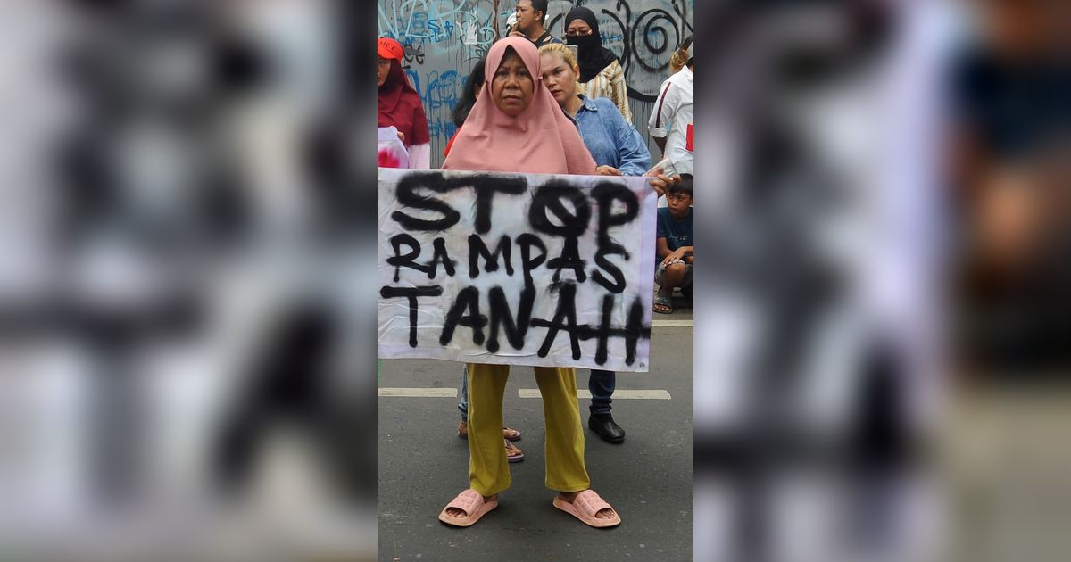 FOTO: Memperingati Hari HAM Sedunia, Warga Kampung Bulak Cisalak di Depok Demo Tolak Penggusuran