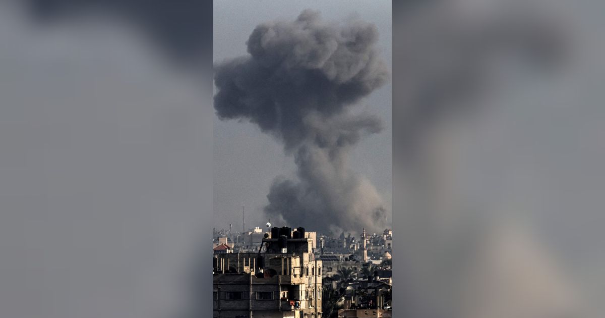 FOTO: Israel Kian Beringas Bombardir Gaza Tanpa Ampun Setelah Amerika Serikat Memveto Resolusi Gencatan Senjata