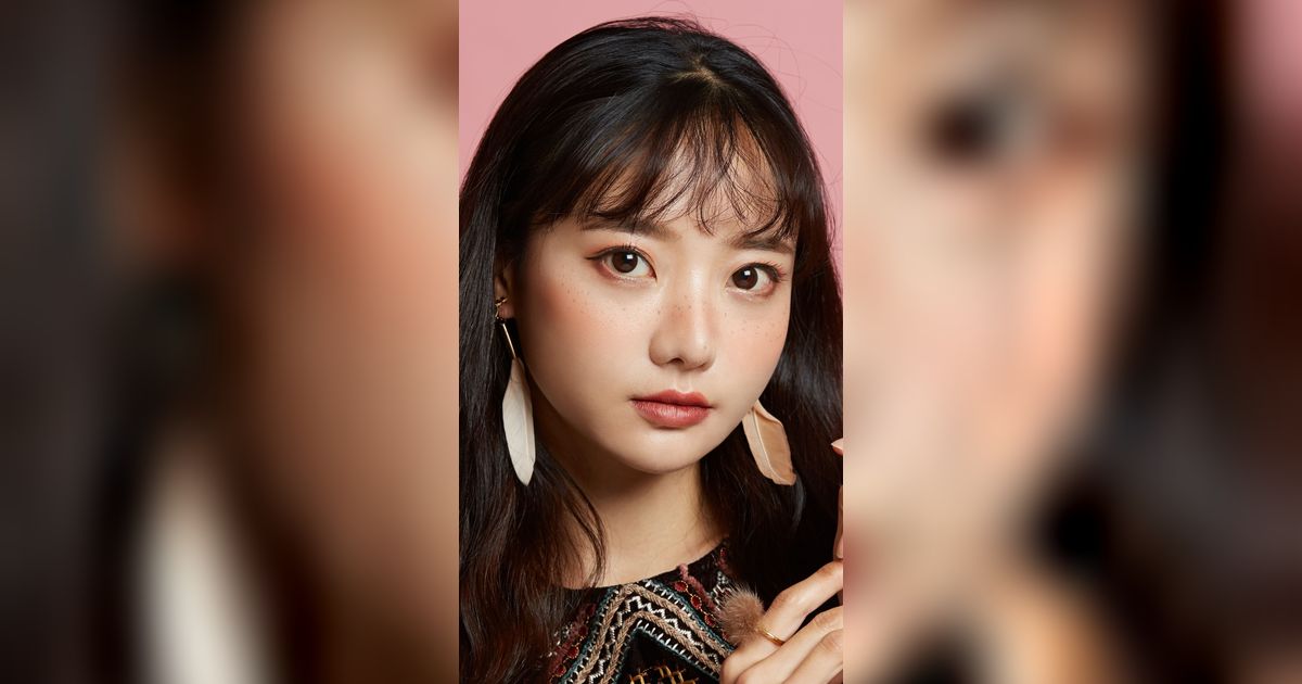 Coba Trik Bambi Eye Look yang Lagi Hits, Bikin Mata Lebih Besar dan Bulat
