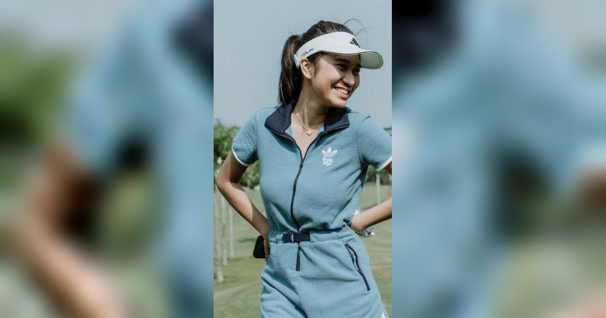Potret Wajah Polos Azizah Salsha Nampak saat Main Golf di Jepang