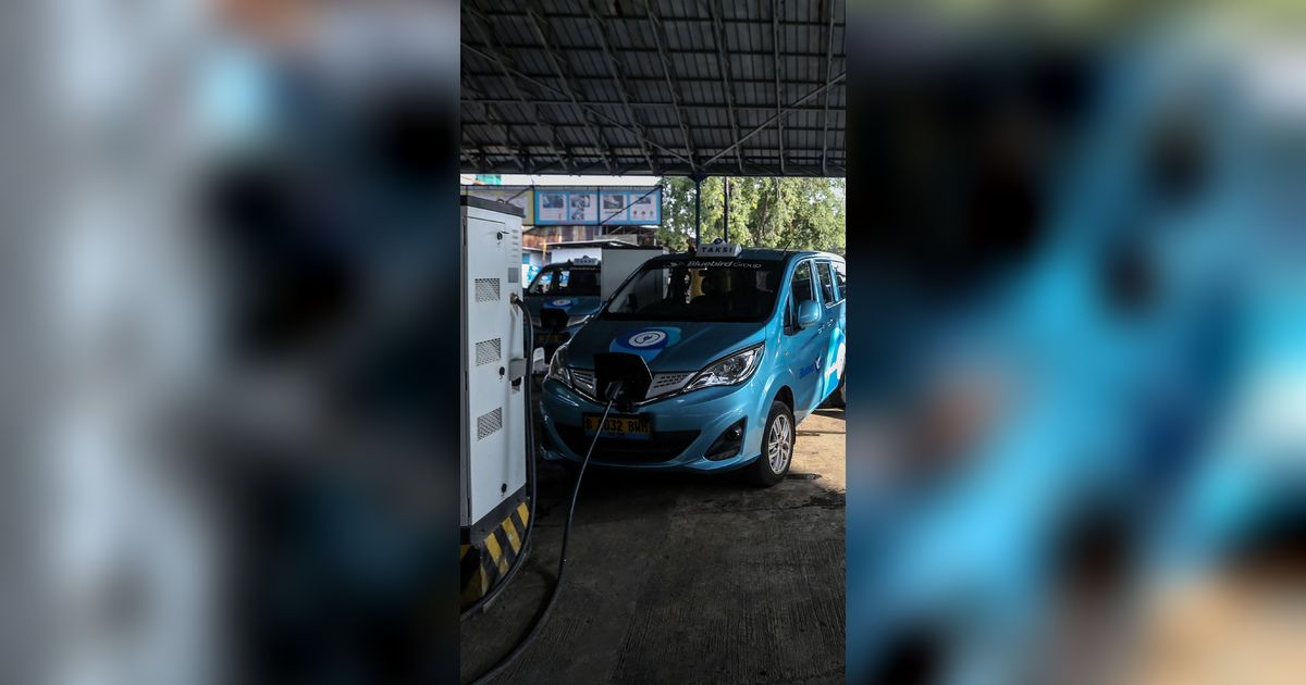 Bluebird Belanja 500 Mobil Listrik untuk Armada Taksi 2024