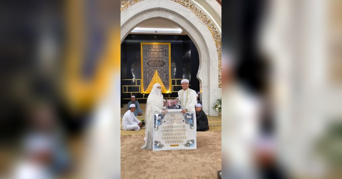 Menikah dengan Mahar Rp1 Miliar, Pernikahan Ning dan Gus Ini Viral