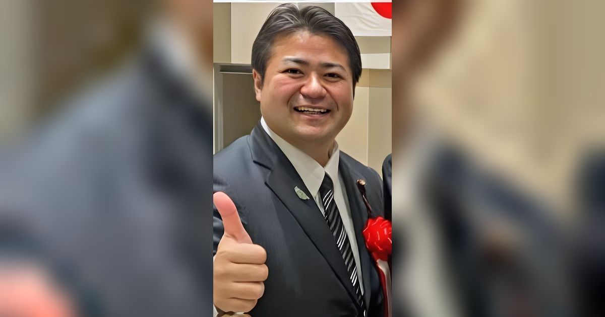 Bak Beda Orang, Penampilan Politisi Ini Berubah Jadi bak Aktor Tampan Setelah Turun Berat Badan