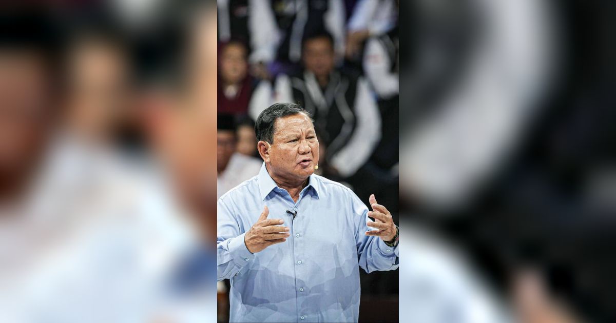 VIDEO: Gregetan Prabowo Balas Anies Soal HAM di Papua, Ganjar Senyum-Senyum di Debat Capres
