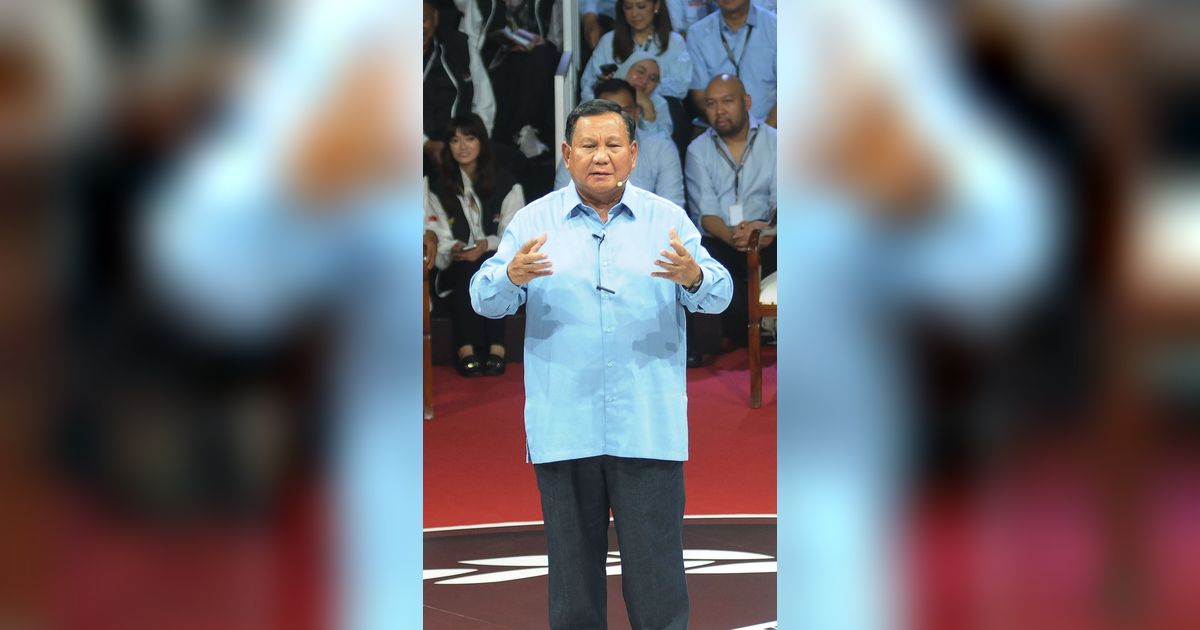 FOTO: Prabowo Keras Serang Anies, tapi Kalem ke Ganjar Saat Debat Capres