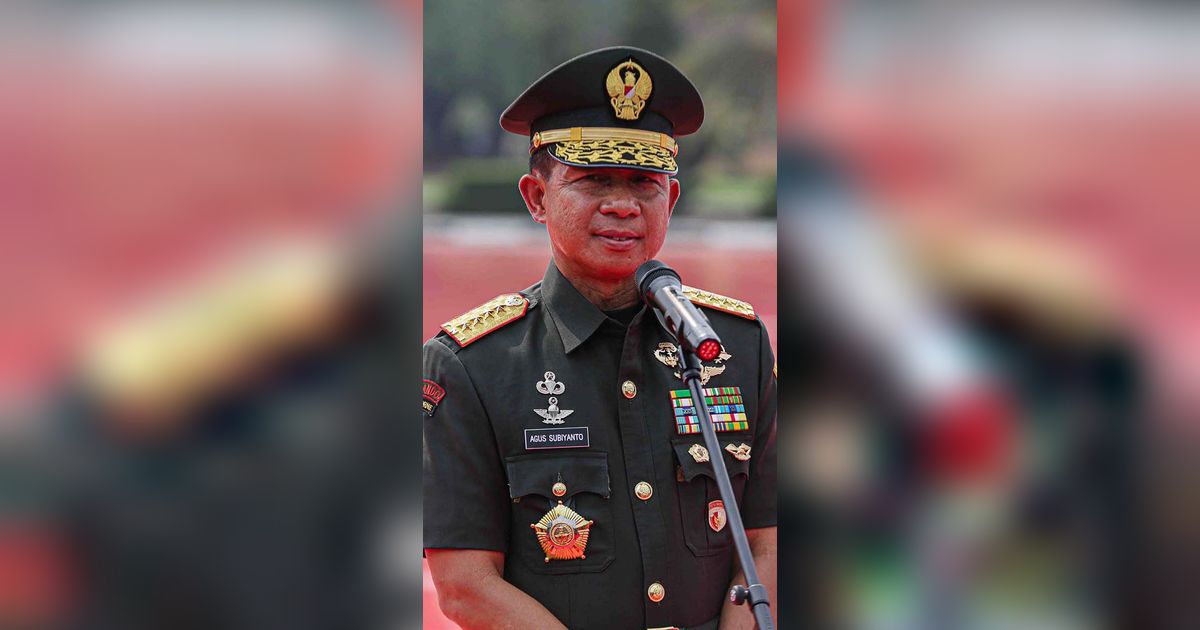 Gaya Necis Panglima TNI Jenderal Agus Datangi Markas Tempat Pertamanya Dinas