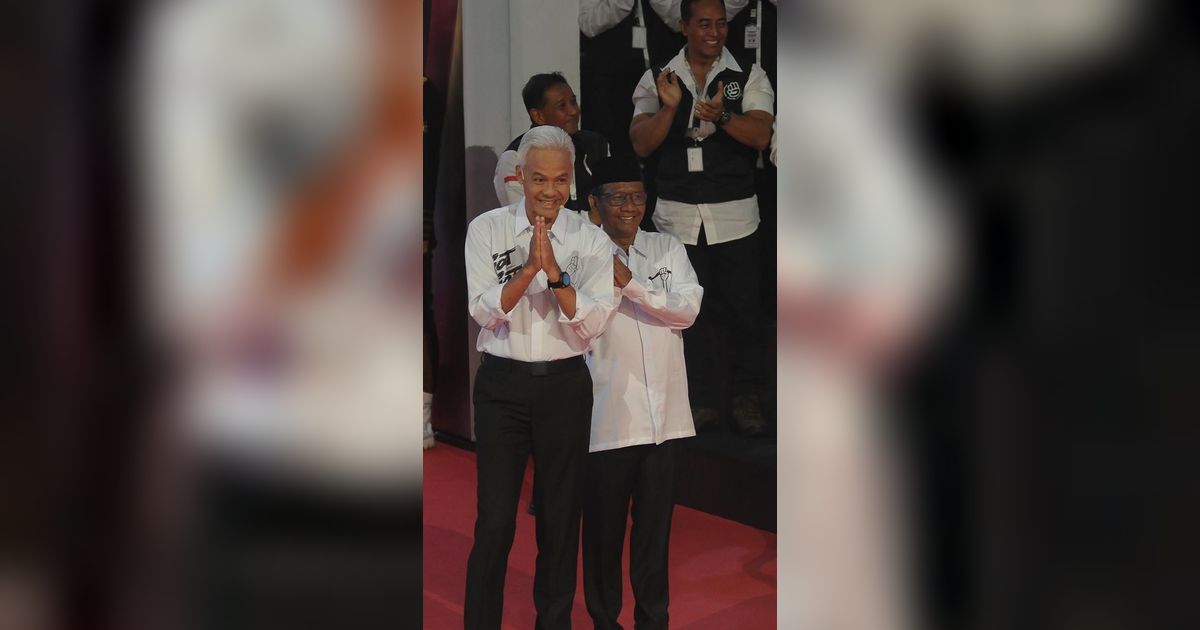 Survei Terbaru Ganjar-Mahfud Anjlok, Pakar Komunikasi: Sering Kritik Presiden Jokowi