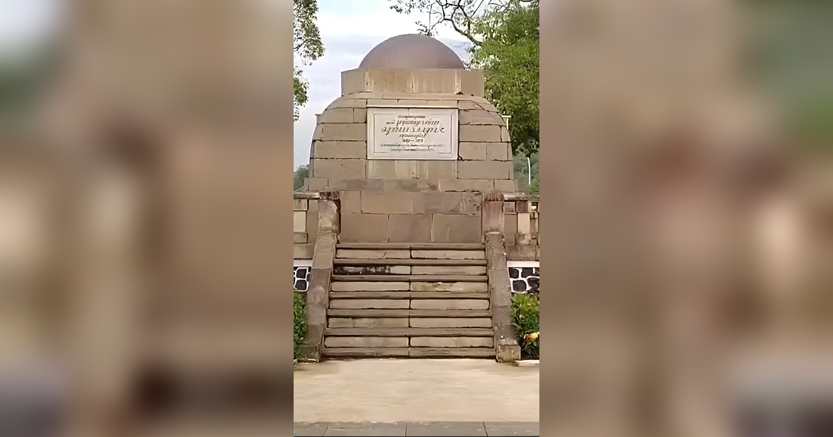 Fakta Menarik Monumen Lingga di Sumedang, Dibuat untuk Mengenang Jasa Bupati Suria Atmaja