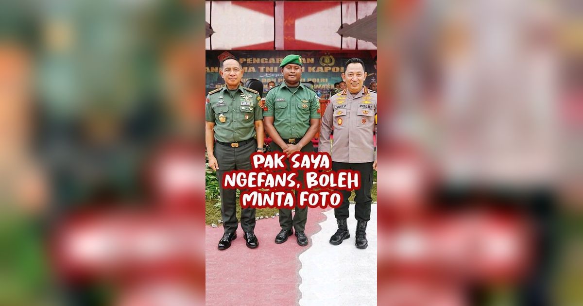 Takut-Takut Prajurit Ini Minta Foto Bareng Kapolri di Depan Panglima TNI