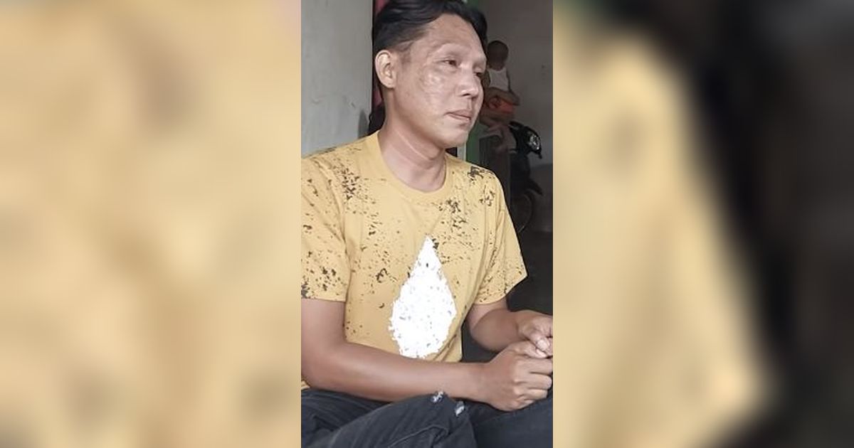 Merantau 10 Tahun Jadi Waria Akhirnya Ozi Saputra Pulang Kampung, Sang Ibu Langsung Memeluk Sambil Menangis