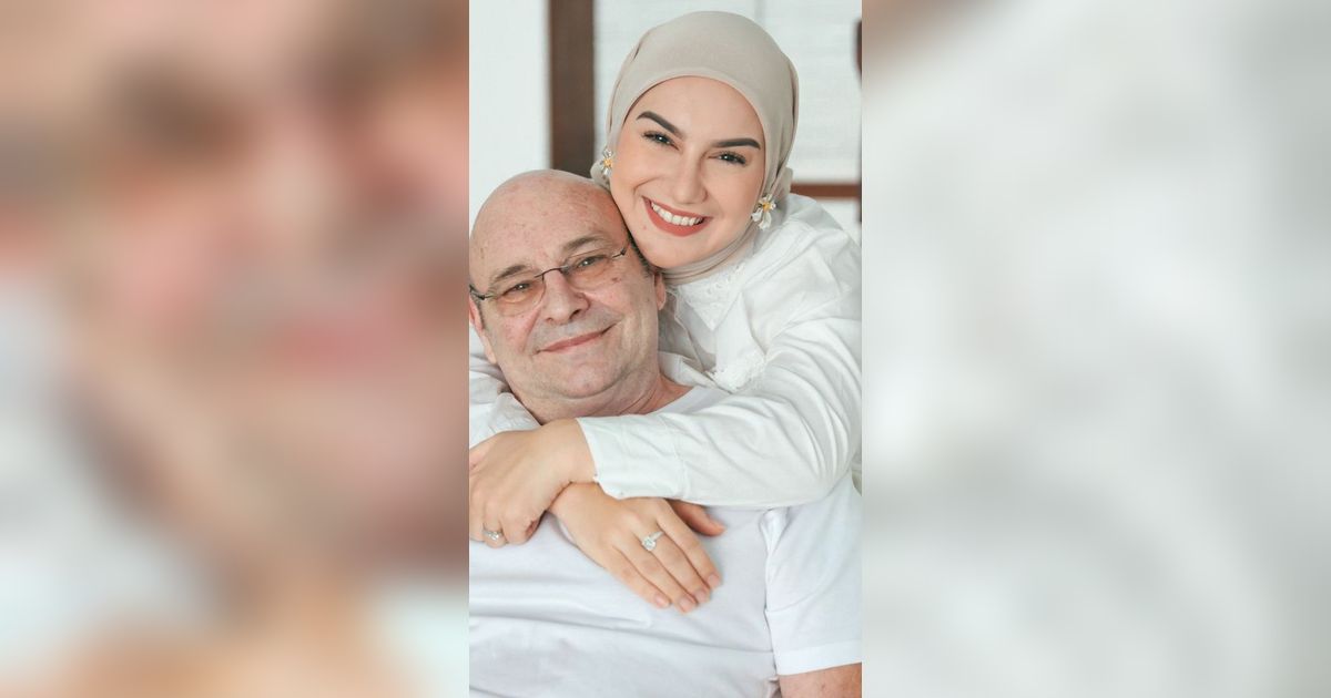 Ayah Bule Irish Bella Unggah Foto Masa Kecil Sang Putri, Kode Kasih Dukungan?