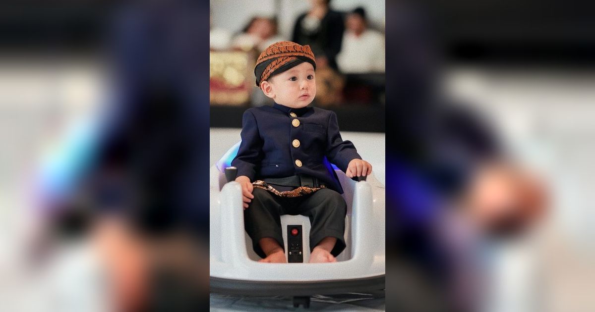 Usung Konsep Tradisional, ini Potret Lucu Baby Timo Anak Chef Arnold di Momen Ultah yang Pertama