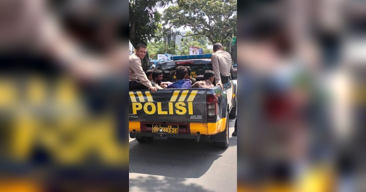 'Ngemper' di Jalanan Pekanbaru, 13 Warga Rohingya Dibawa Polisi