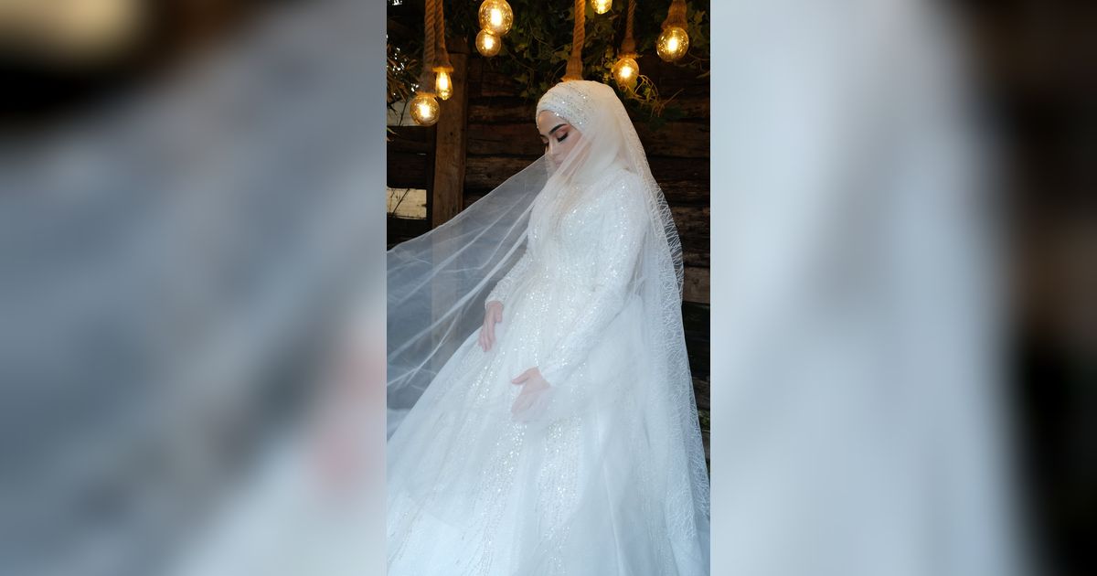 Curhat Pengantin Bikin Baju Syar'i Sendiri Sampai Rombak Desain 3 Kali