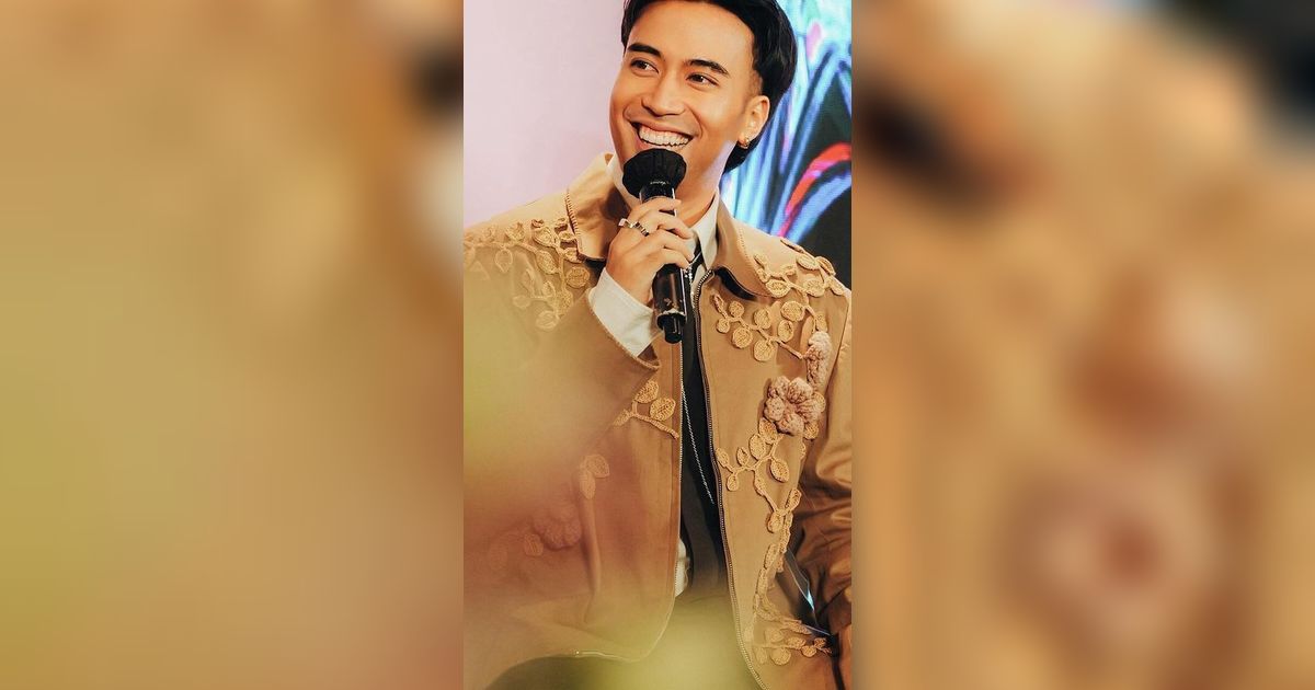 Strong! Potret Vidi Aldiano Jalani Perawatan Radiasi Kanker Terakhir