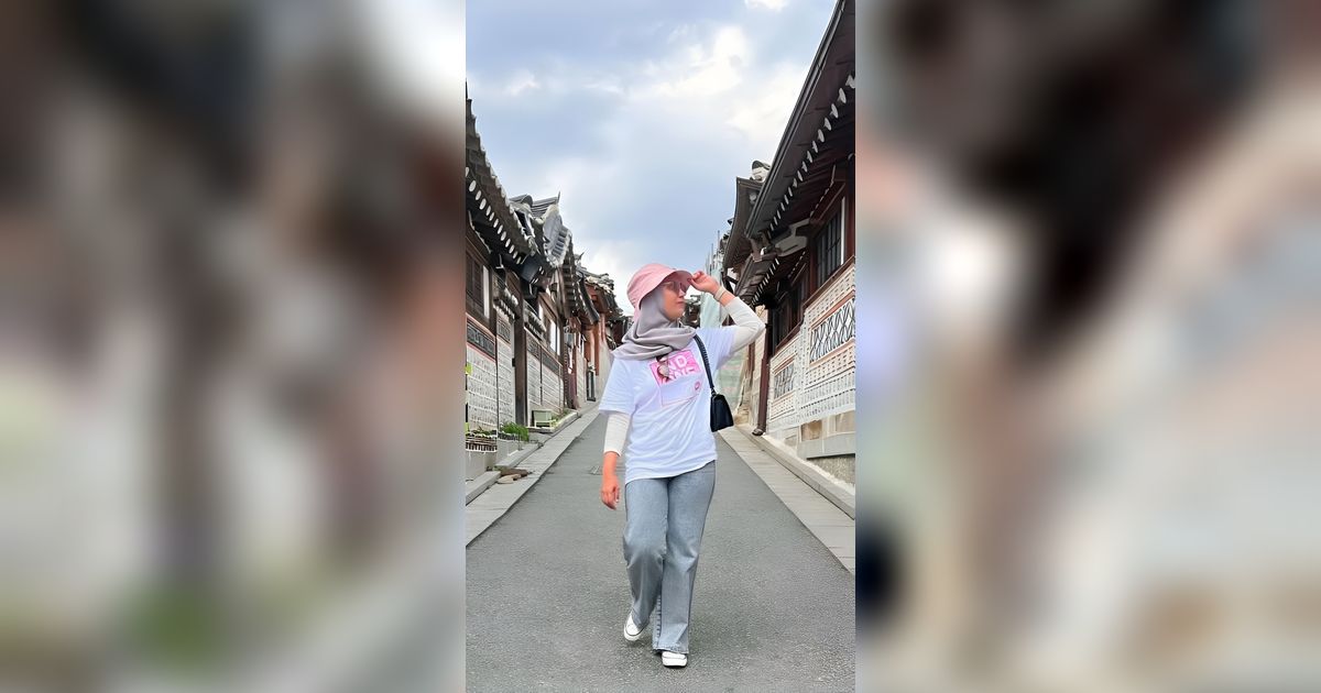 Jauh-Jauh ke Korea Niat Foto Estetik, Wanita Ini Malah Kecewa Tak Satupun Jepretan yang Bagus: 'Ini Mah Tanah Abang'