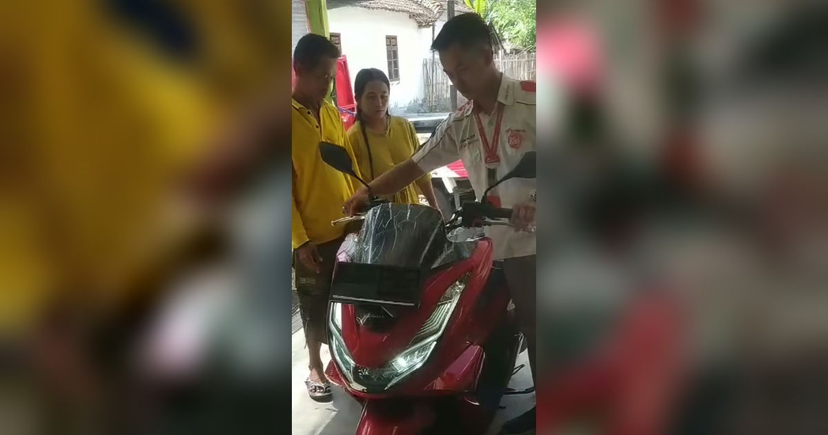 Ingat Emak-Emak Nangis Kejer Gegara Minta Surat Motor Baru Atas Namanya Ditolak Suami? Kini Bisa Tersenyum Lebar, Sampai Mandi Kembang