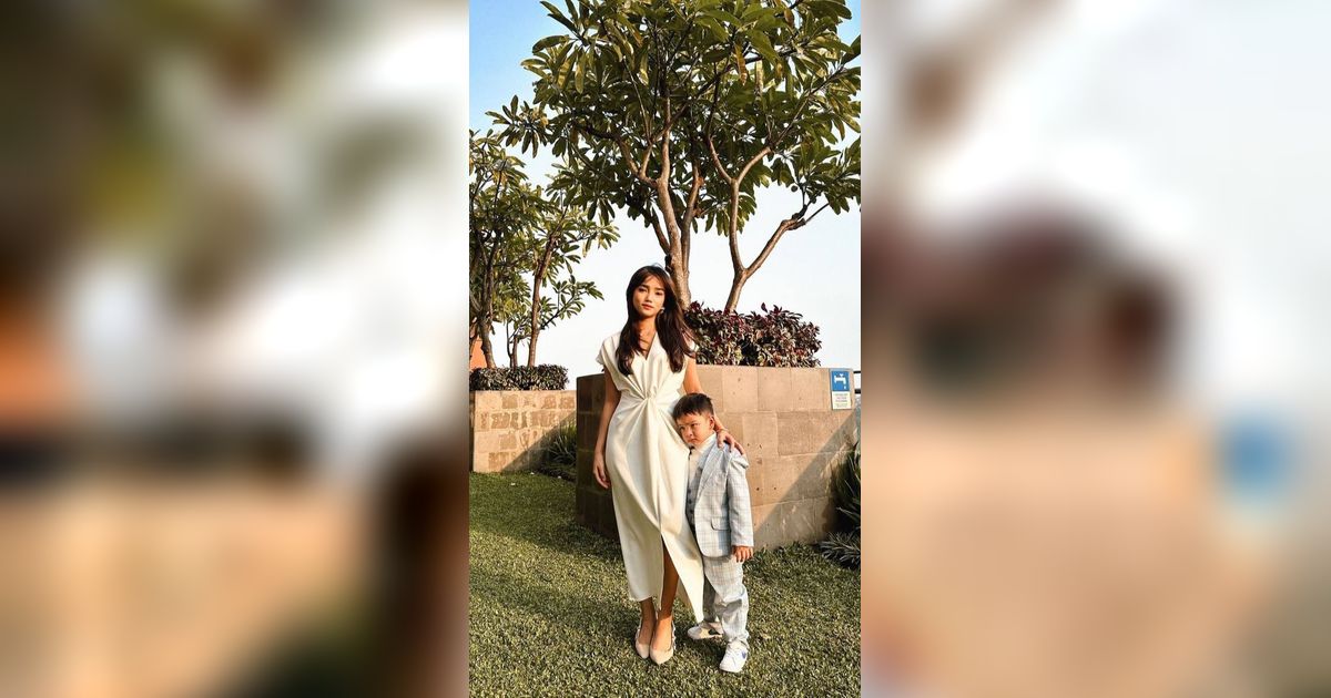 Netizen: Mamah Muda Jaksel, 8 Foto Fuji Bareng Gala Sky Yang Ganteng Banget Pakai Jas