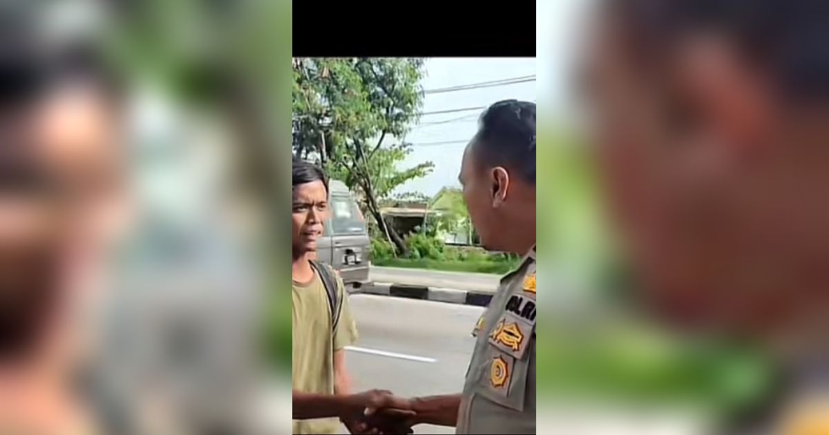 Anak Yatim Piatu Ini Jalan Kaki dari Bojonegoro ke Jember, Purnomo Polisi Baik Ungkap Kisah Harunya