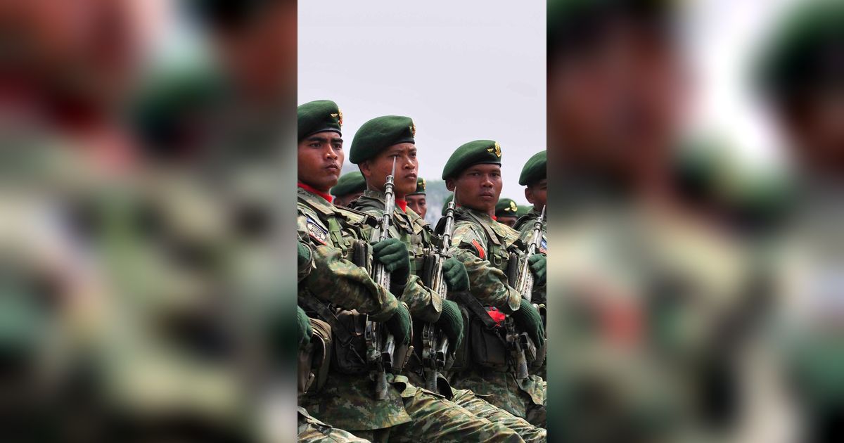 Kecil Cari Uang Menyemir Sepatu Tentara, Ternyata Nasibnya Jadi Jenderal Bintang Empat