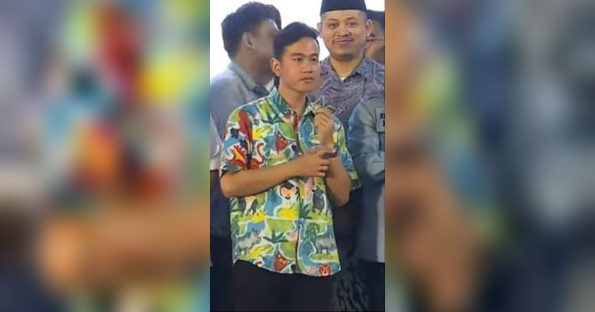 Momen Gibran Panik Ditanya Siswa SMK di IKN, Malah Balik Bertanya Tanpa Mic