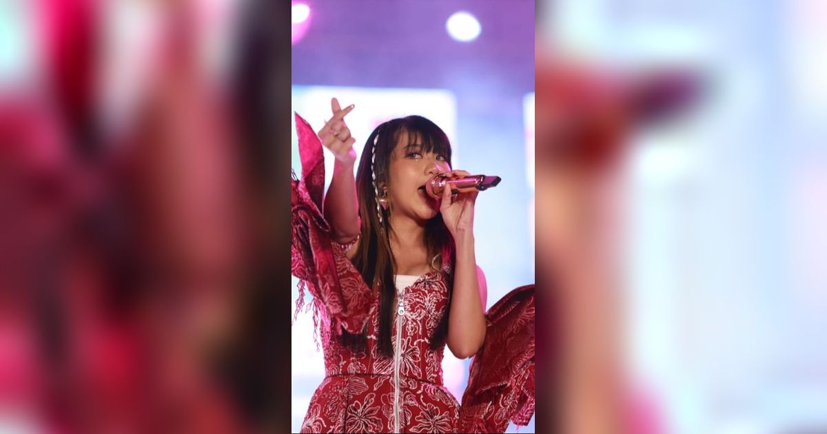 Hadirkan Nadin Amizah, Banyuwangi Beach Jazz Festival 2023 Pukau Ribuan Sobat Sorai