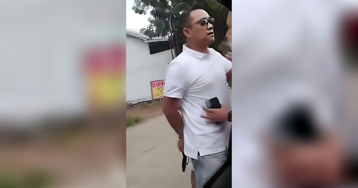 Anak Terlibat Laka, Oknum Polisi di Palembang Ancam Warga Pakai Sajam, Kini Memelas Saat Ditangkap