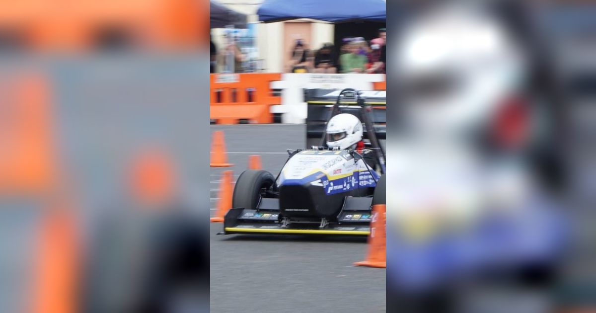 Tim Arjuna EV UGM  Sukses Berlaga di Formula SAE 2023, Apa Saja Prestasinya?