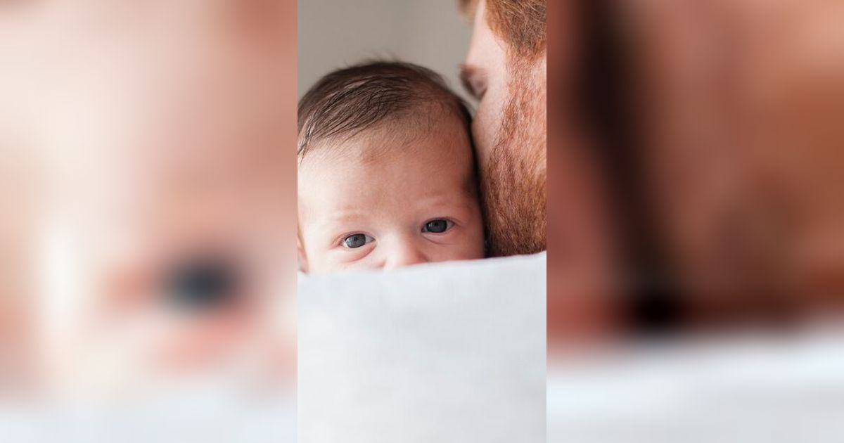 Benarkah Cukur Rambut Bayi Bisa Bikin Tebal? Ini Cara Mencukur yang Benar dan Aman