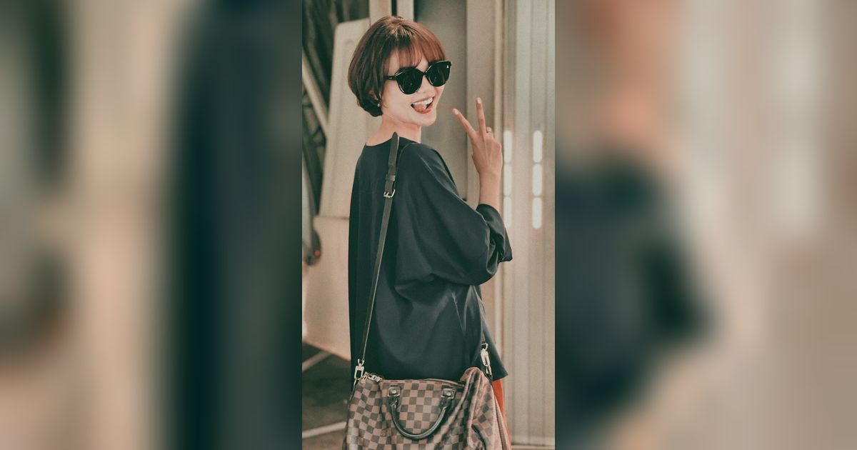 10 Potret Rumah Rina Nose Si Ratu Impersonate, Mewah Bak Orang Kaya di Sinetron!