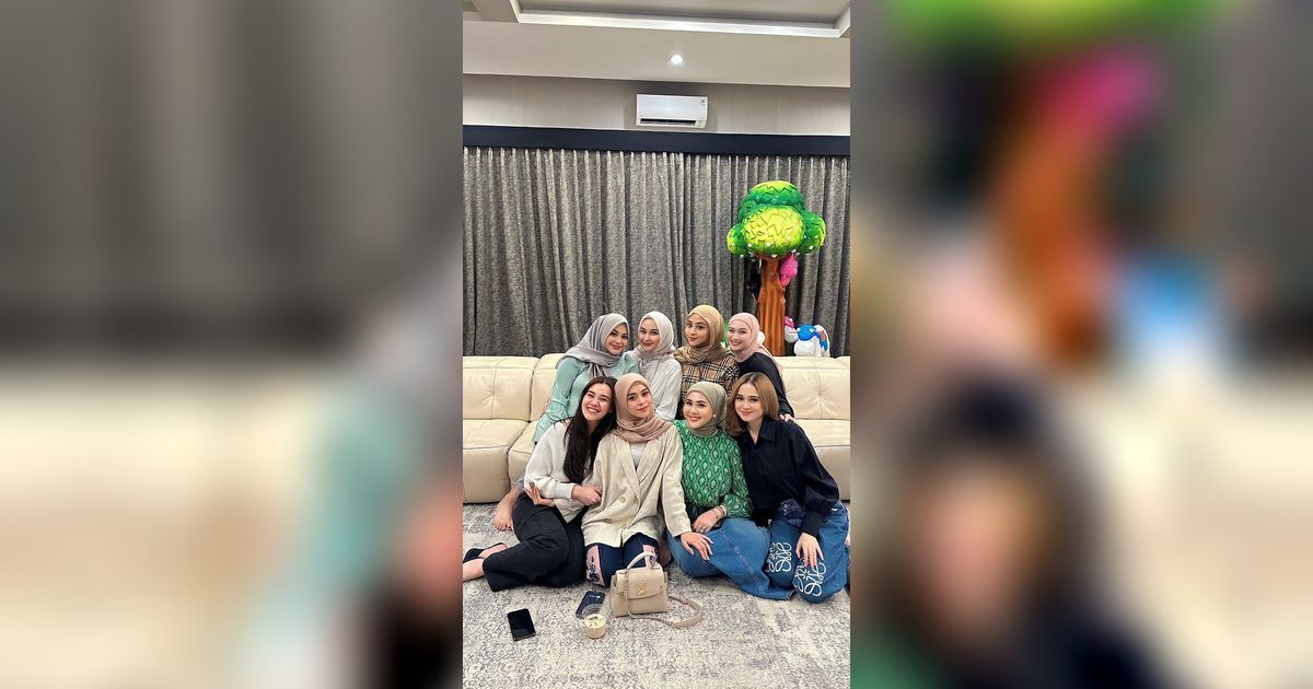 Foto-foto Aaliyah Massaid Bareng Seleb Papan Atas Tanah Air, Circle Pertemanan Makin Disorot