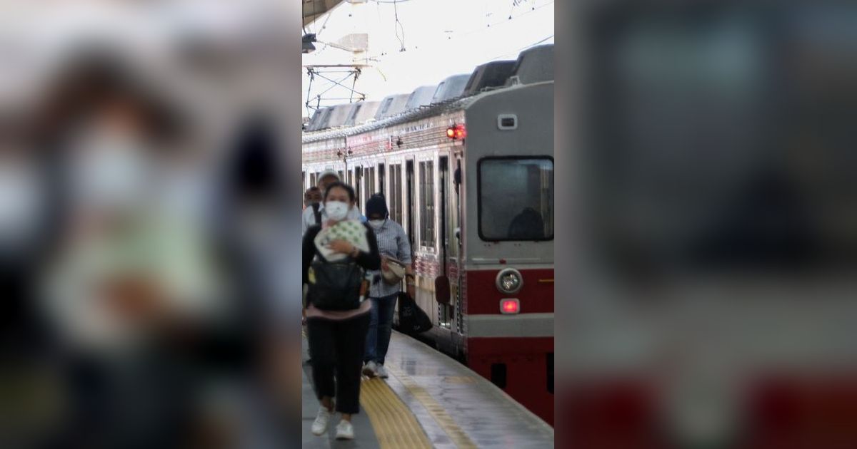 Tahun Depan, KRL Jabodetabek Ditargetkan Bisa Angkut 1,2 Juta Penumpang per Hari