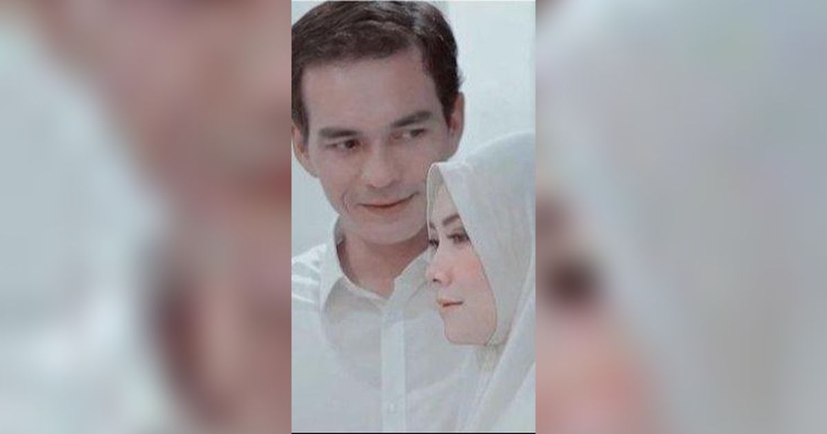 Beda Usia 7 Tahun, Intip Potret Keluarga Teddy Syah dan Anne Kurniasih