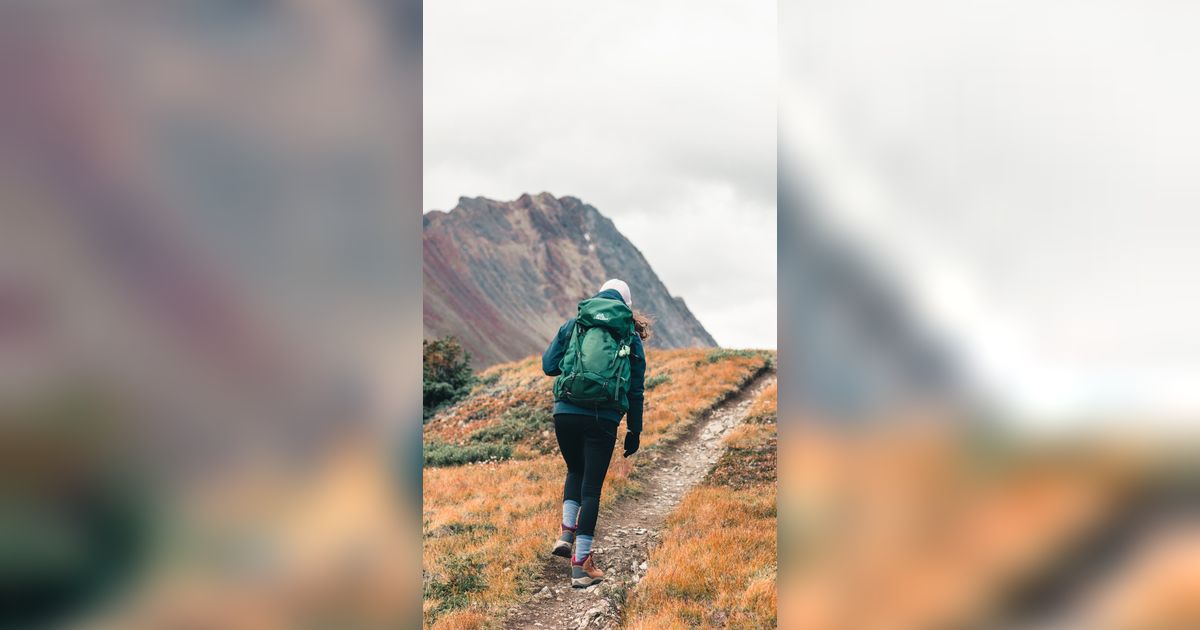 Mengenal Rucking, Olahraga Viral di TikTok yang Bikin TUbuh Fit dan Langsing
